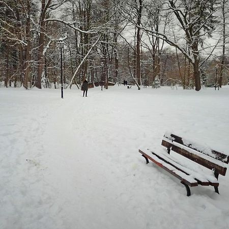 Apartament Niezapominajka Apartment Warmbrunn Екстериор снимка